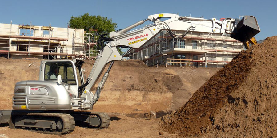 stavebné stroje zariadenia kolesové pásové rýpadlá rýpadlo-nakladače Poľsko